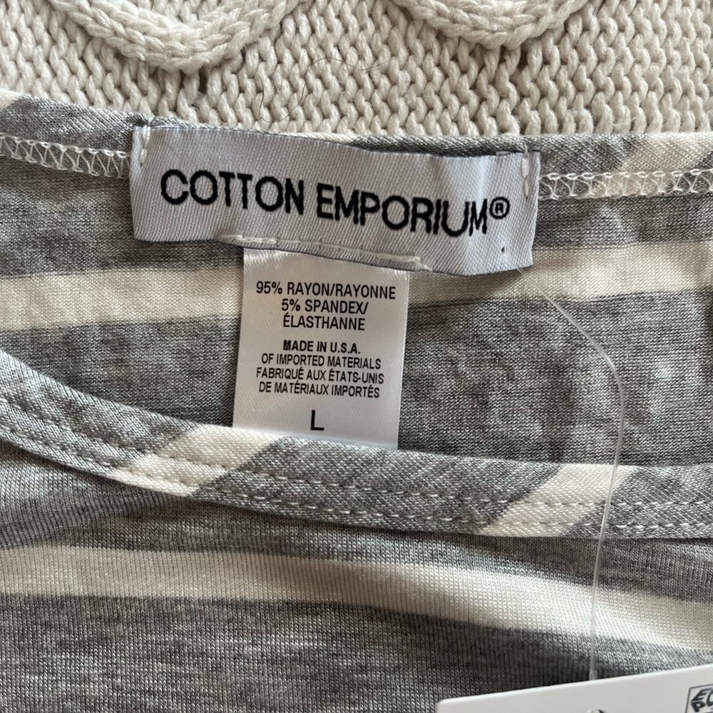 NWT Cotton Emporium Sleeveless Cropped Tank Juniors Size Large Runs Small - Picture 6 of 10